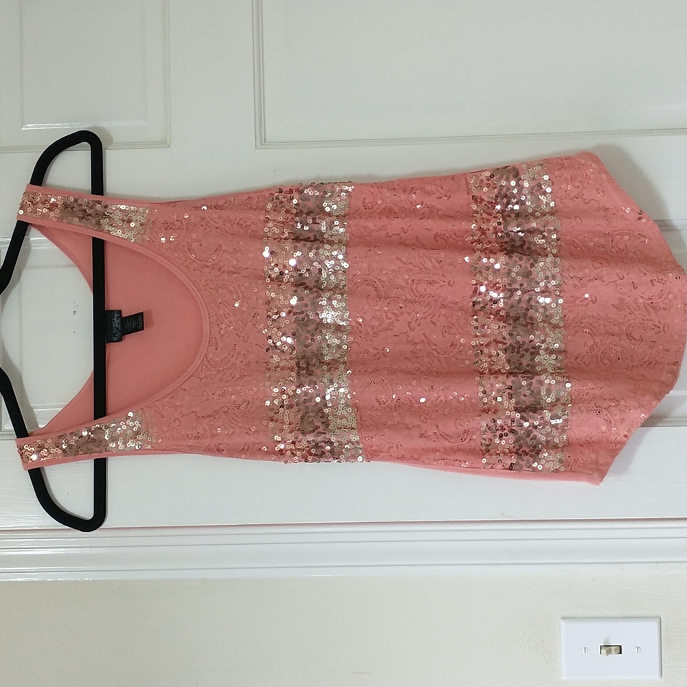 Day trip tank top peach with sequins and lace sz L